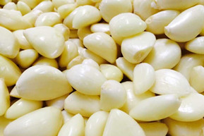 Peeled garlic color sorting machine
